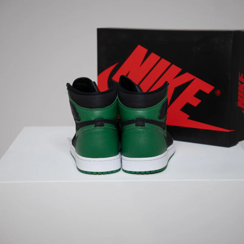 Jordan 1 High Pine green (Taille 40,5)