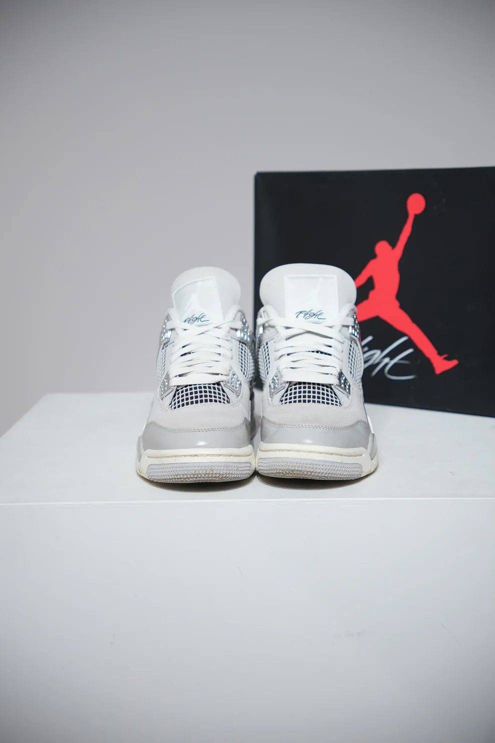 Jordan 4 Frozen Moments (Taille 40,5)