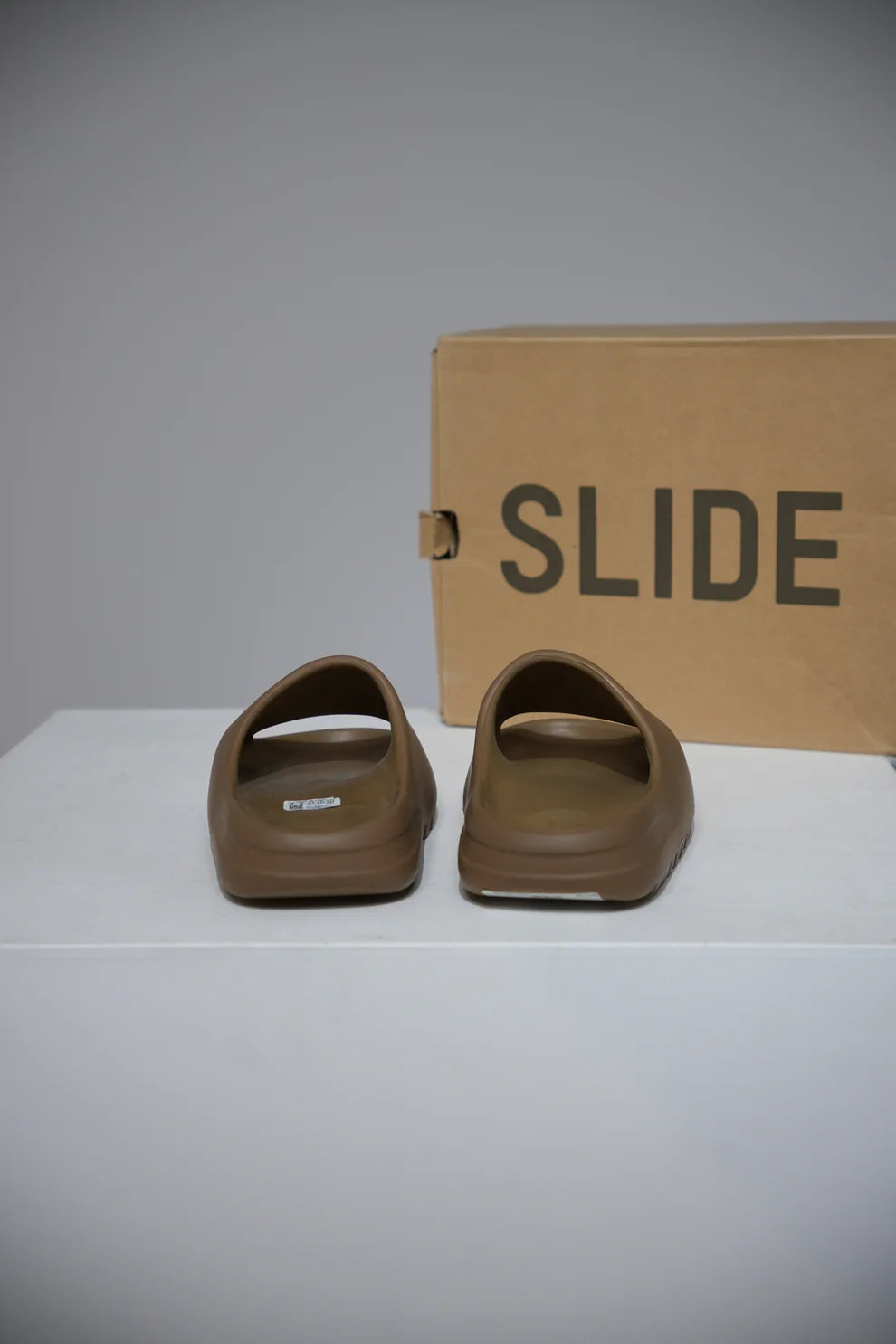 Yeezy Slide Core (Taille 37)