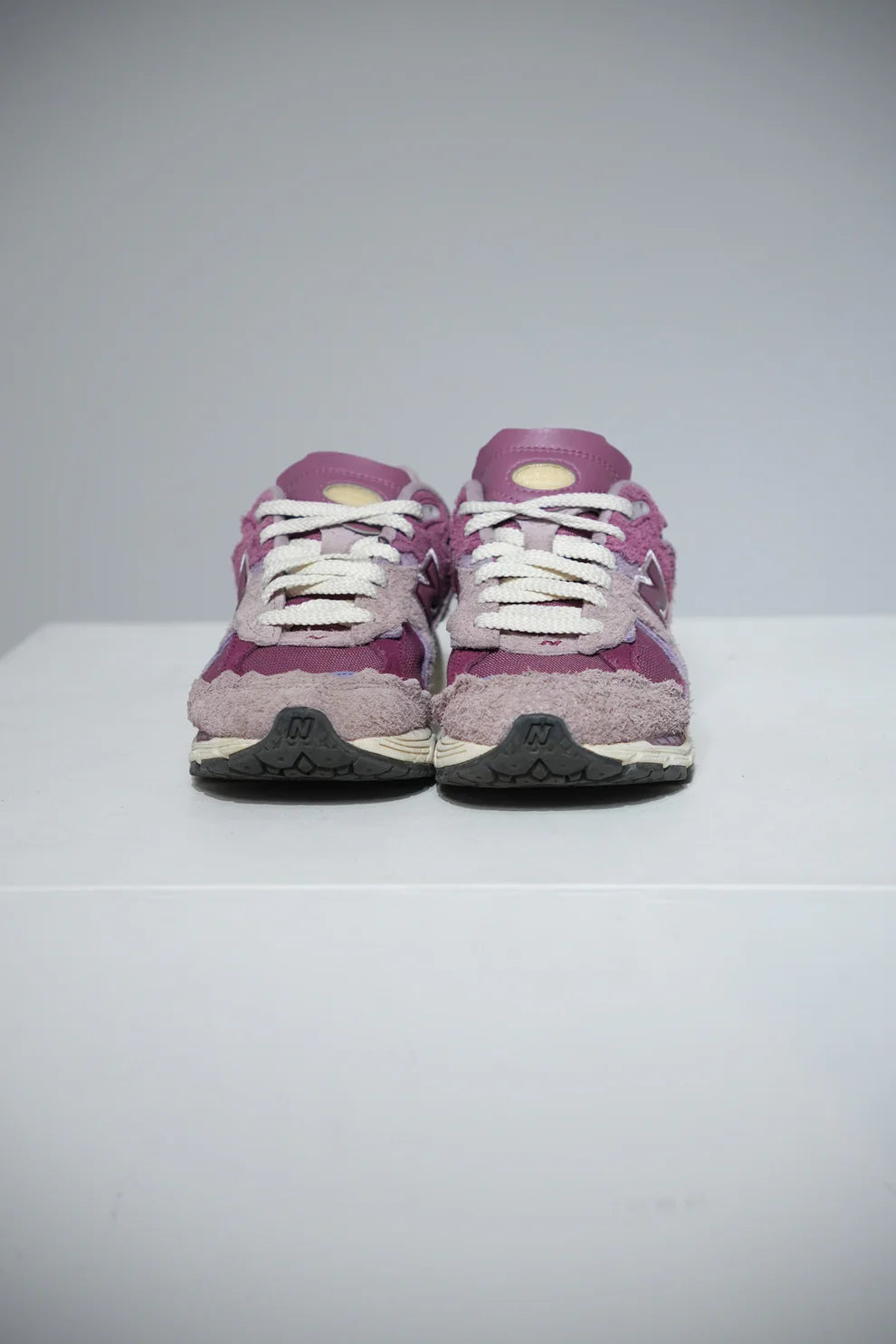New Balance 2002R Protection Pack Pink (Taille 36)