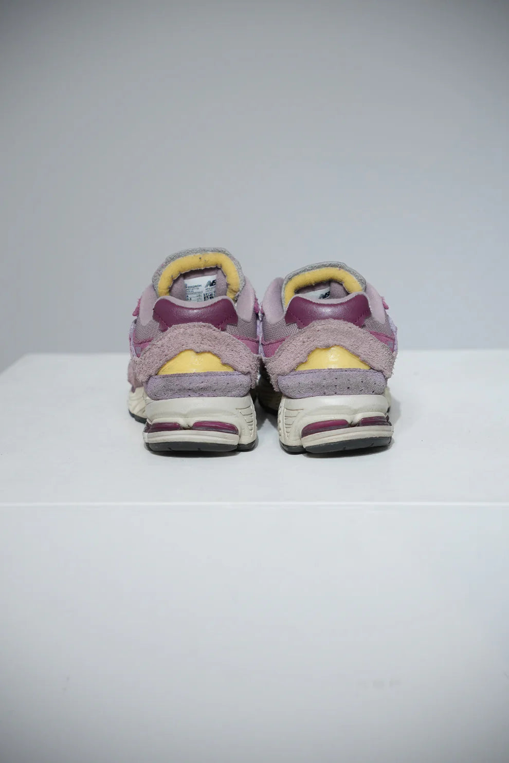 New Balance 2002R Protection Pack Pink (Taille 36)