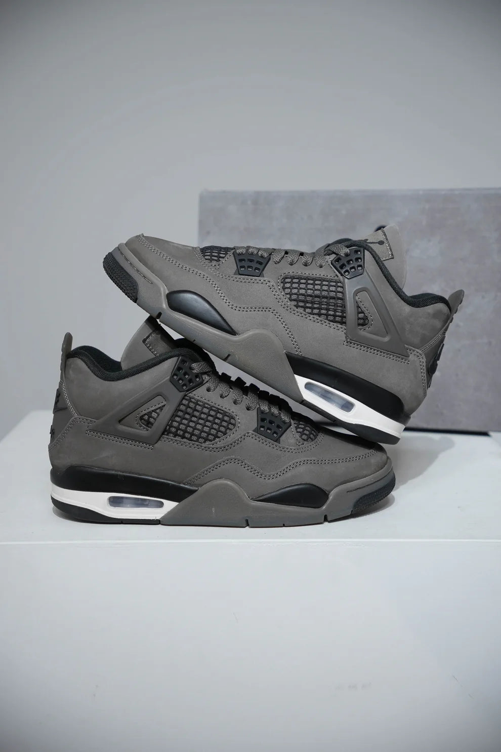 Jordan 4 Cave Stone (Taille 40)