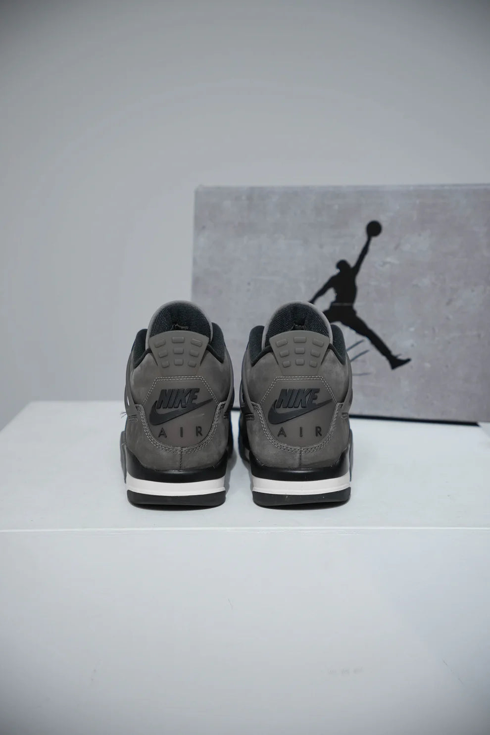 Jordan 4 Cave Stone (Taille 40)
