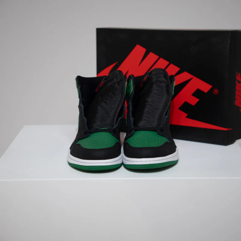 Jordan 1 High Pine green (Taille 40,5)