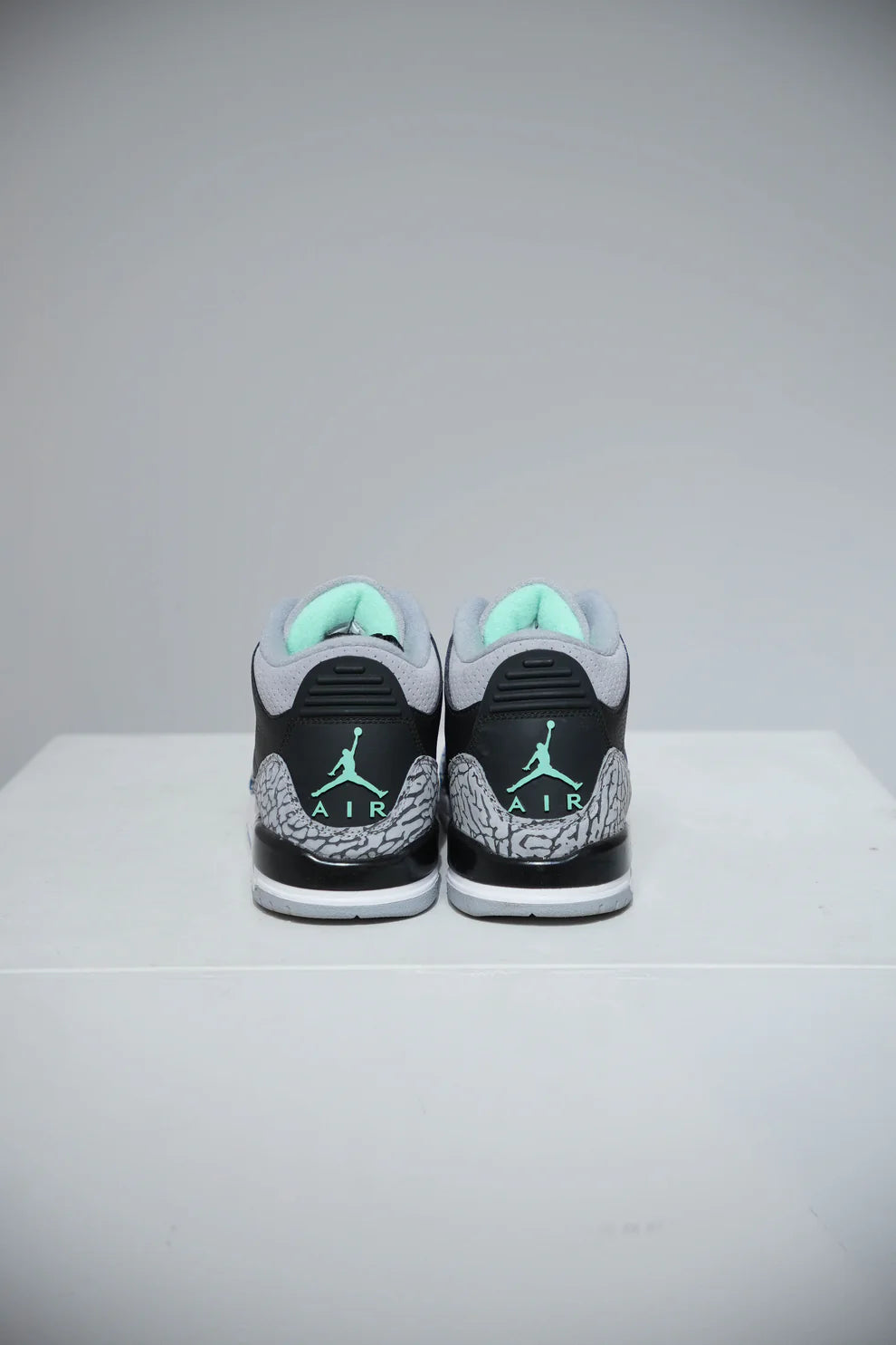 Jordan 3 Green Glow GS (Taille 40)