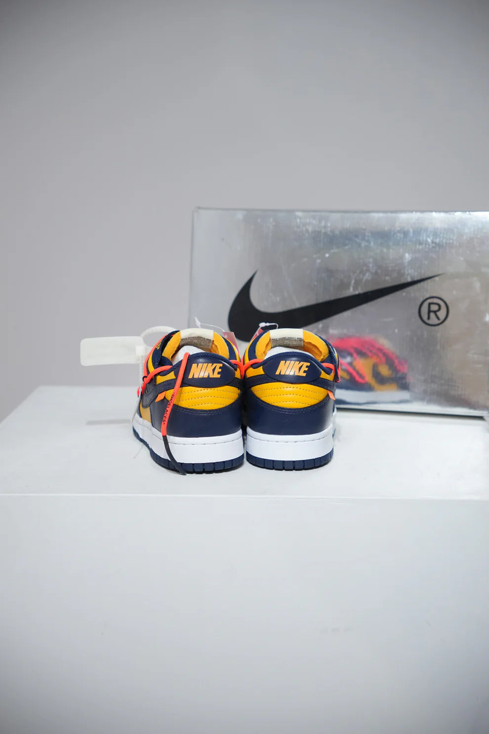 Dunk Off-White Michigan (Taille 40,5)