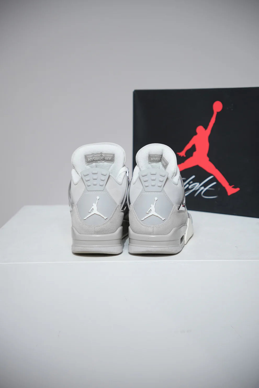 Jordan 4 Frozen Moments (Taille 40,5)
