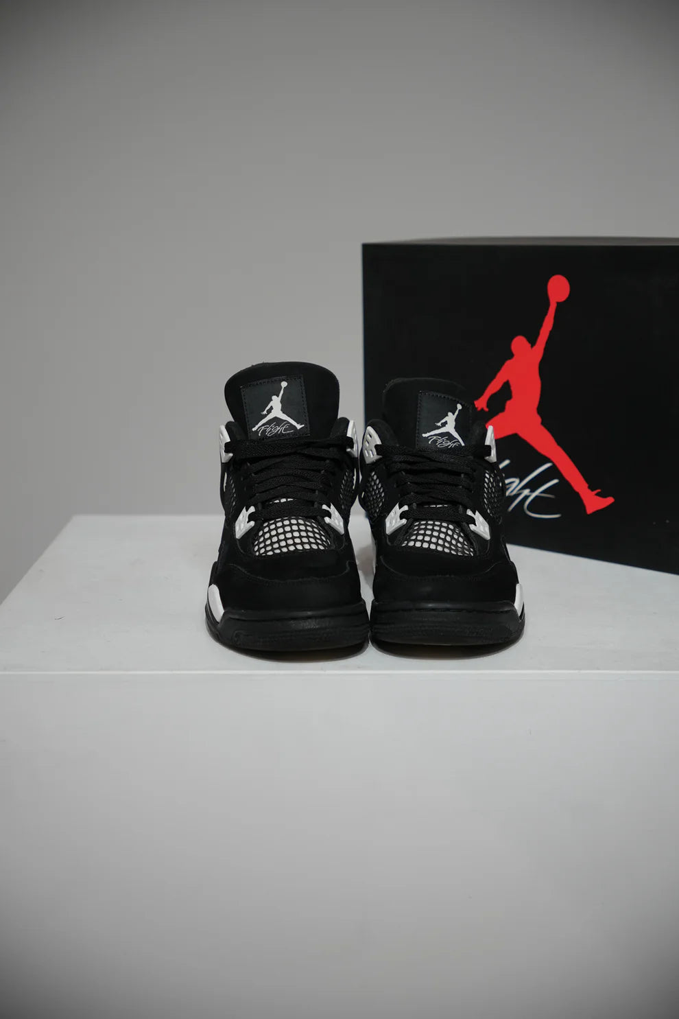 Jordan 4 White Thunder GS (Taille 40)