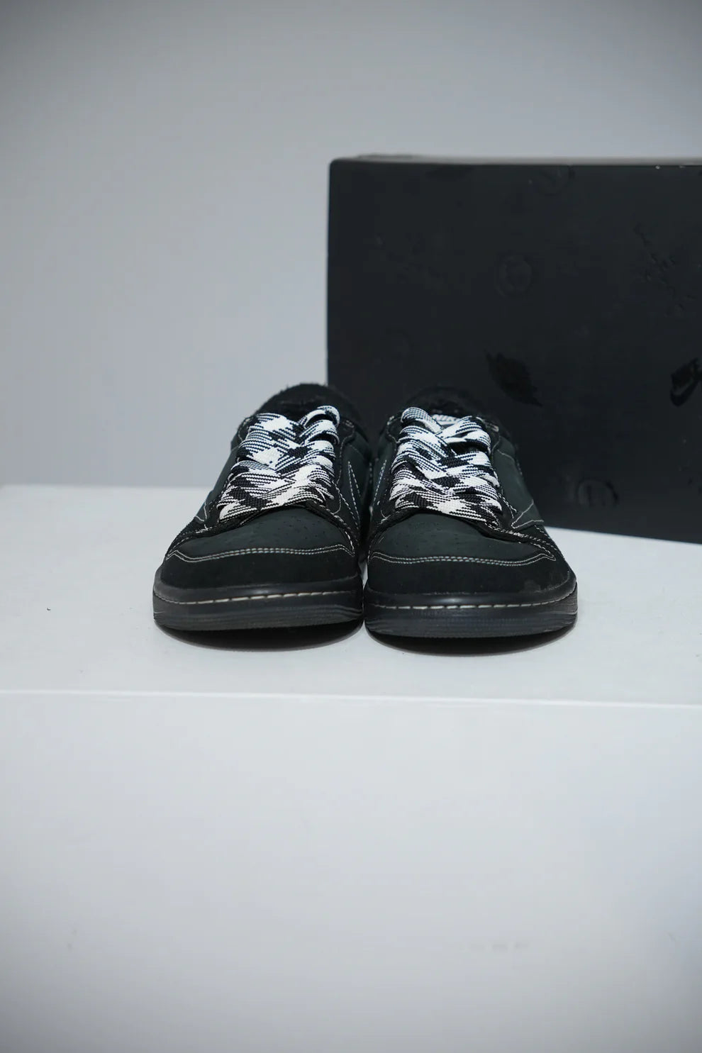 Jordan 1 Low Travis Scott Black Phantom (Taille 41)