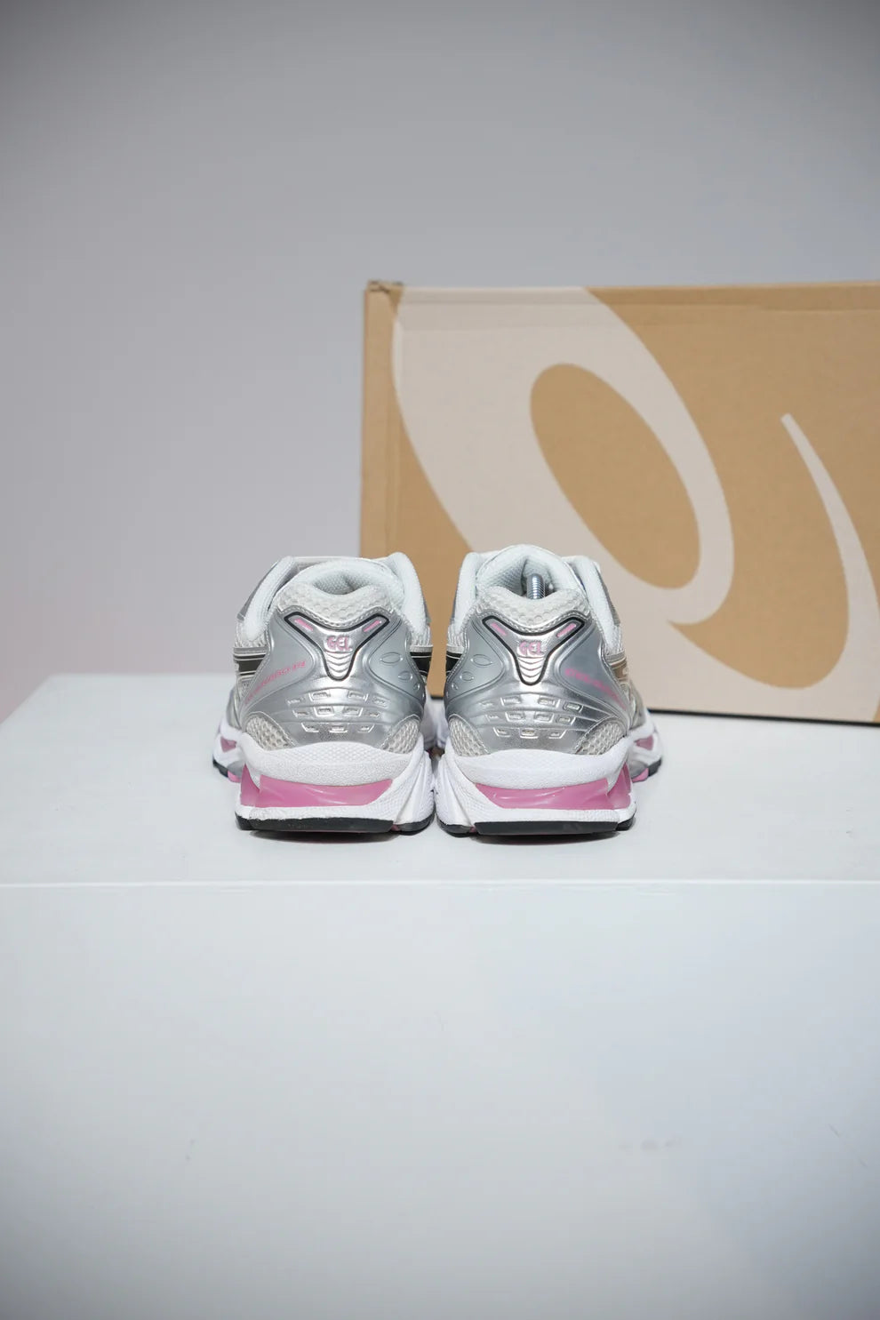 Asics Kayano 14 pink (Taille 41,5)
