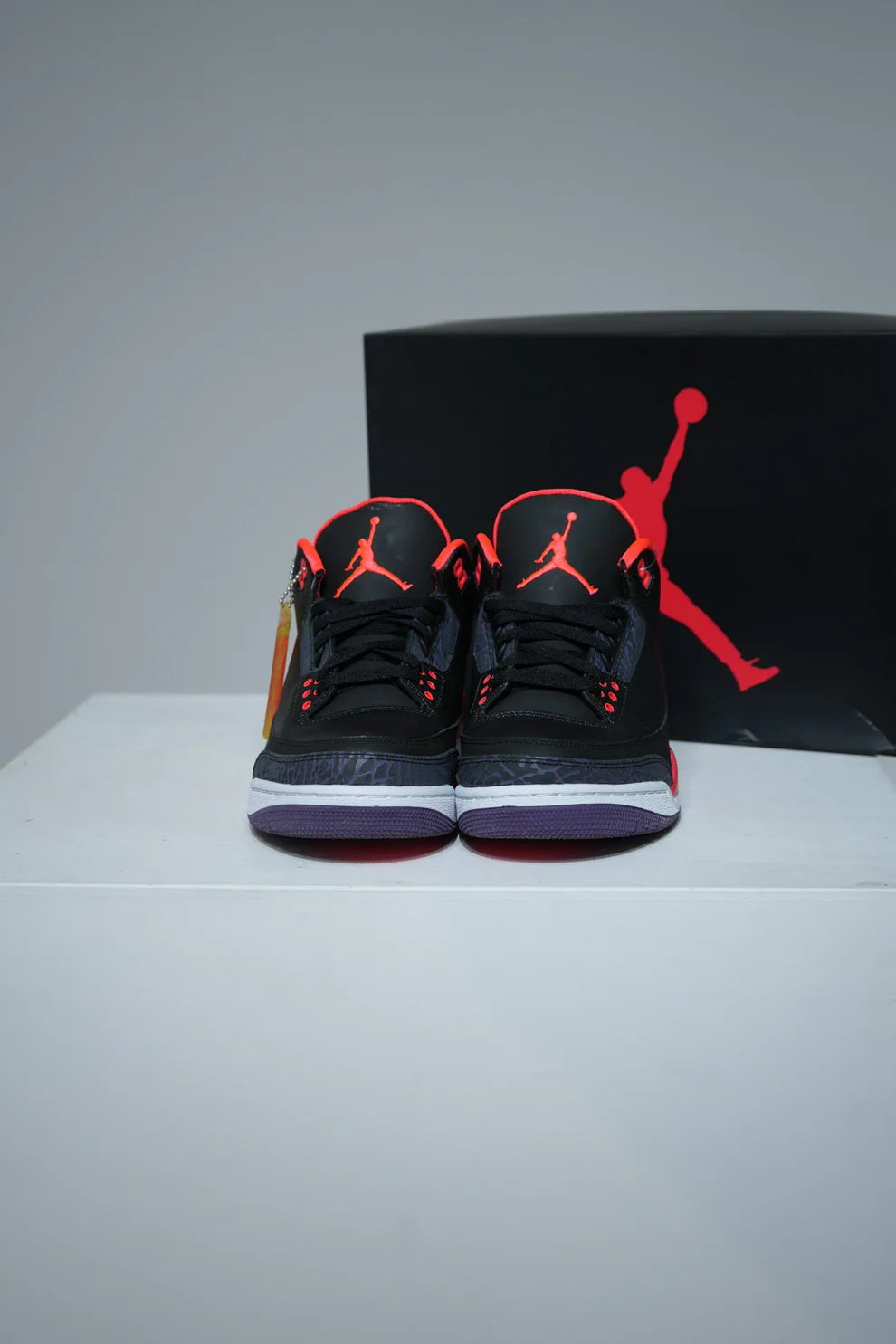 Jordan 3 Crimson (Taille 42)