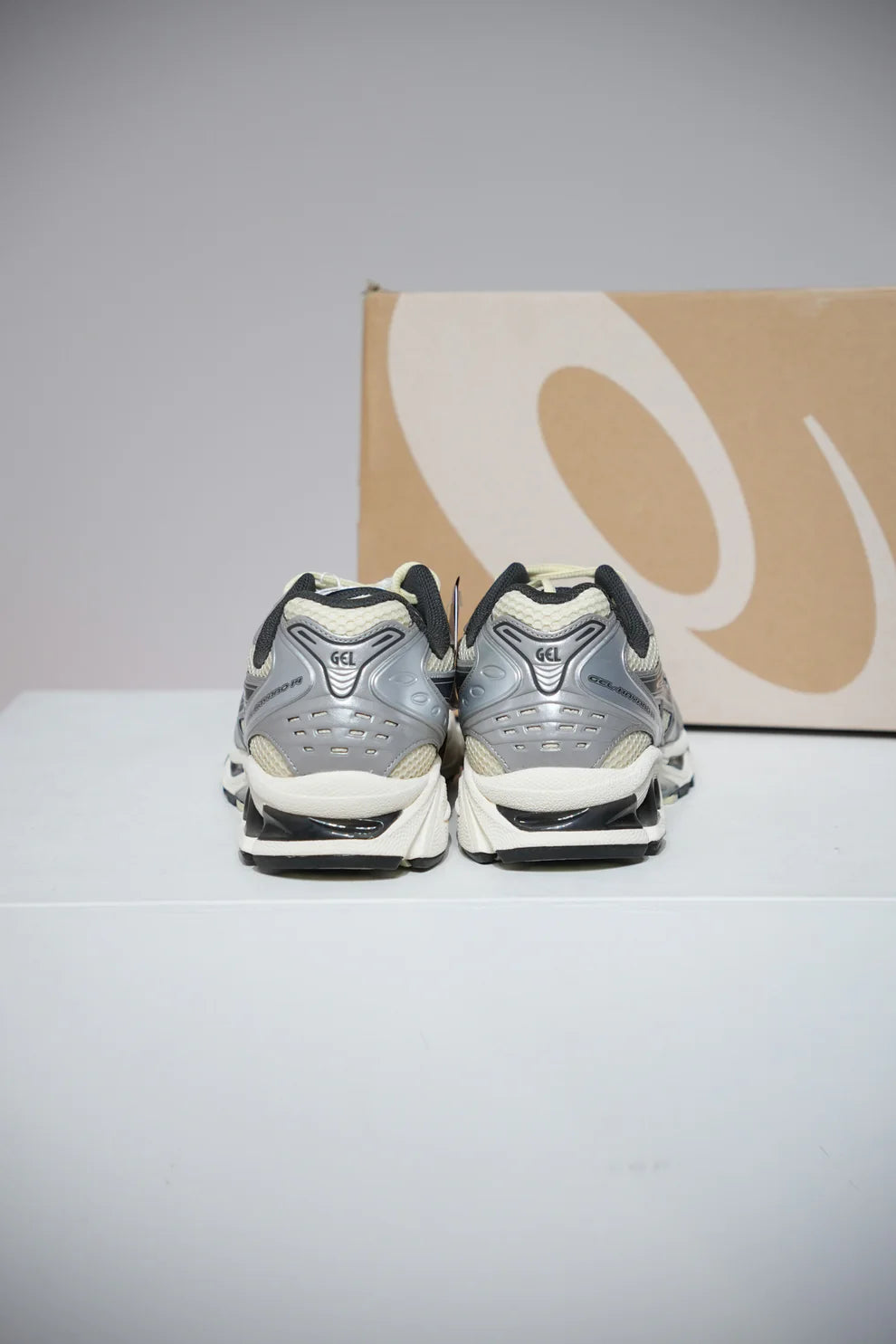 Asics Kayano 14 Oyster White (Taille 43,5)