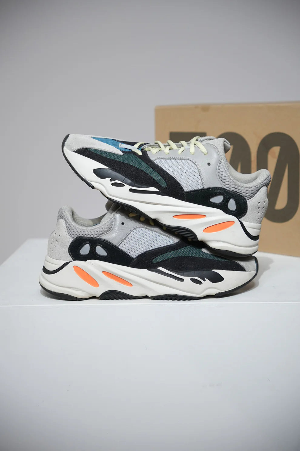 Yeezy 700 Wave Runner (Taille 43 1/3)