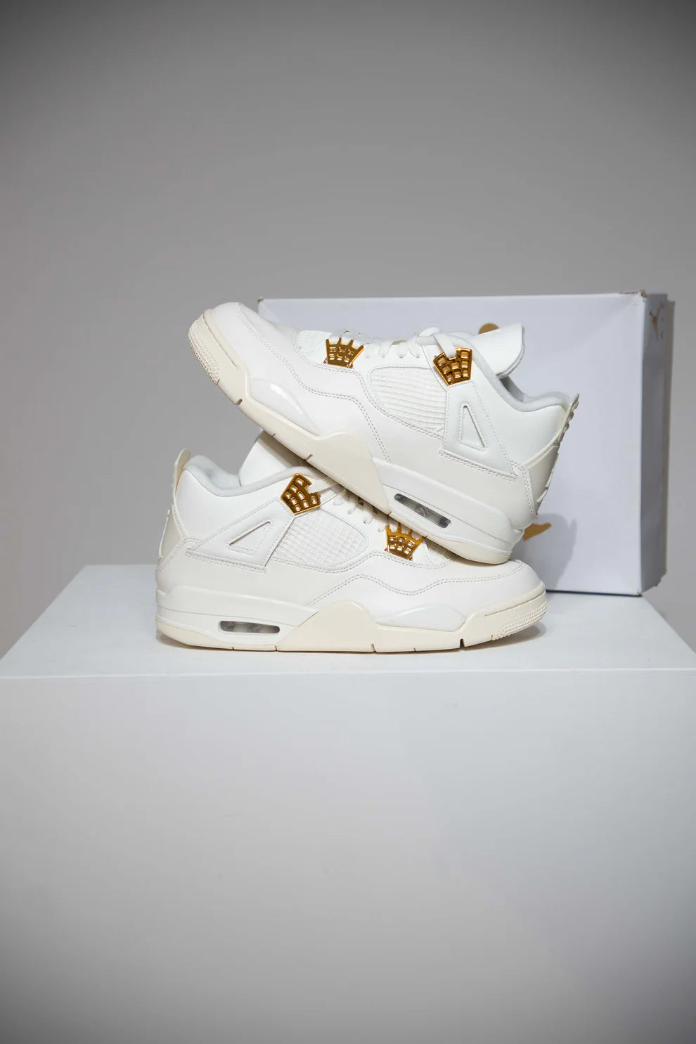 Jordan 4 Metallic Gold (Taille 43)