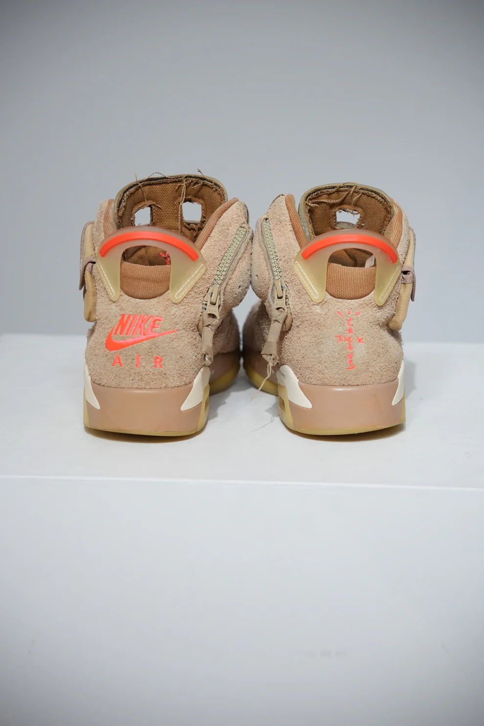 Jordan 6 Travis Scott British Kaki (Taille 44)