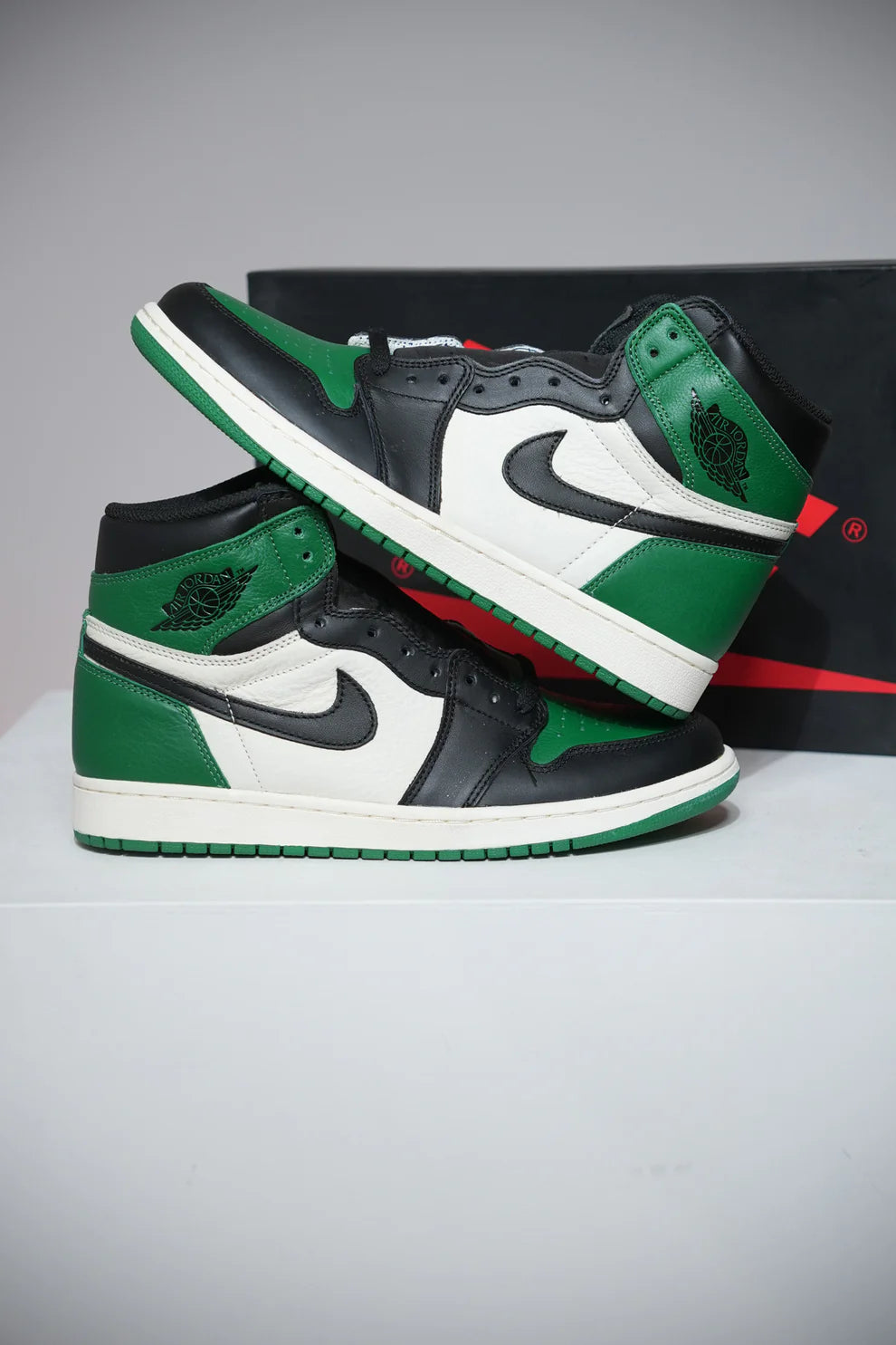 Jordan 1 High Pine green 1.0 (Taille 44)