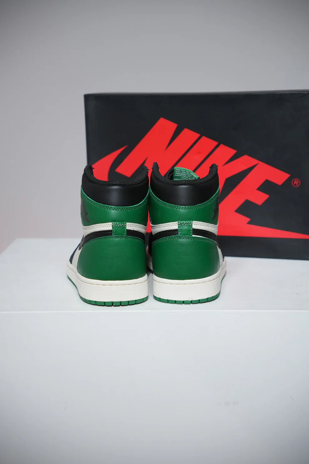 Jordan 1 High Pine green 1.0 (Taille 44)