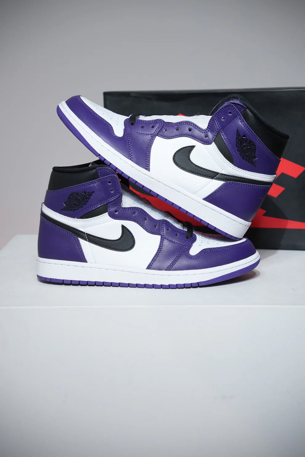 Jordan 1 High Court Purple (Taille 44)