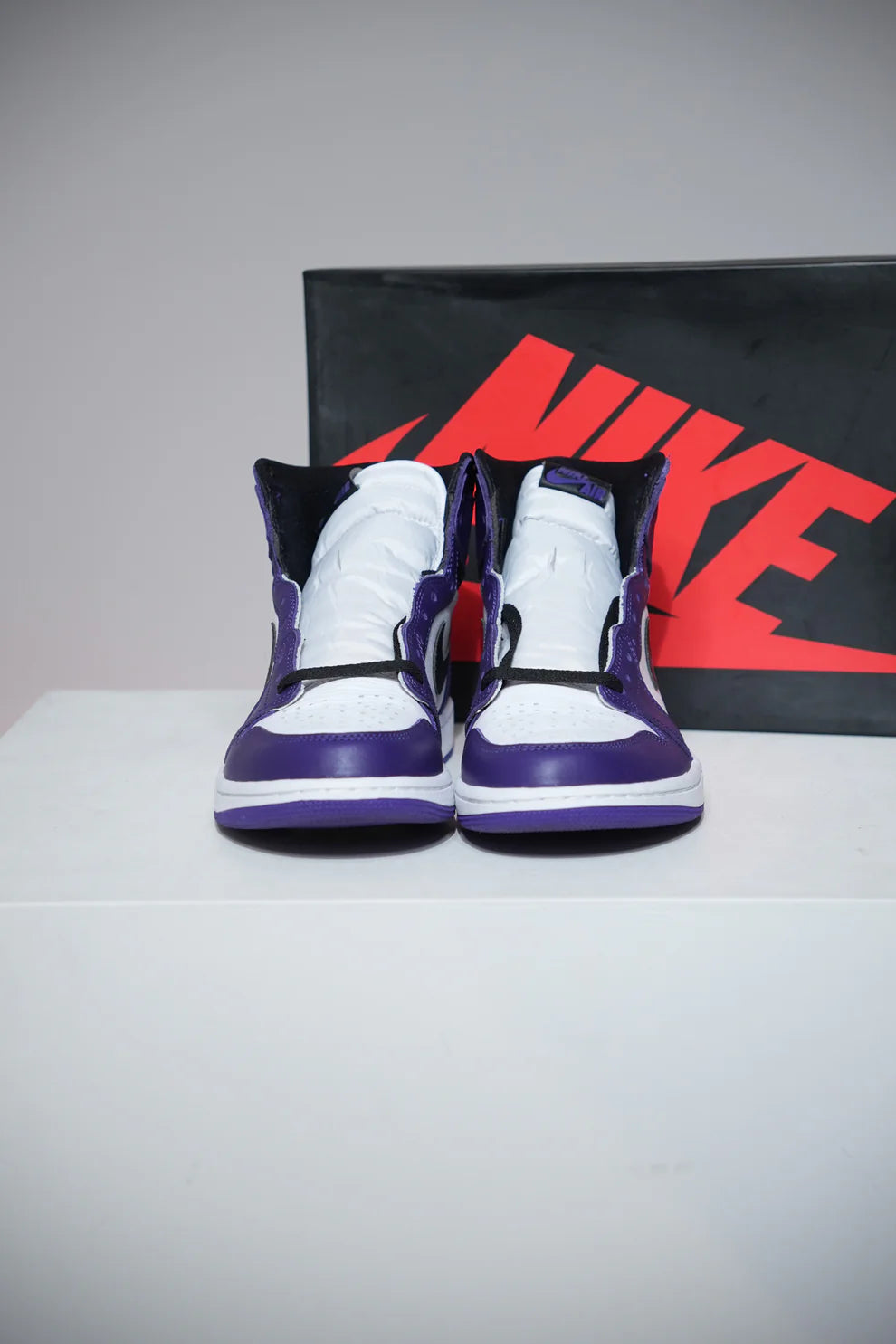 Jordan 1 High Court Purple (Taille 44)