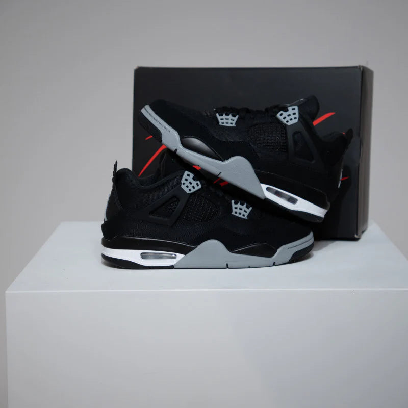 Jordan 4 Black Canvas (Taille 44)