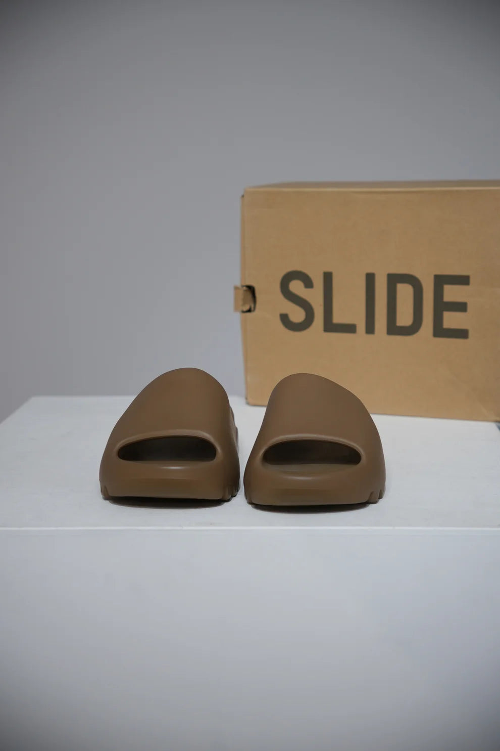 Yeezy Slide Core (Taille 37)